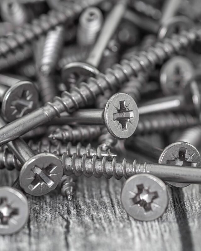 stainless-steel-screws-4607197_1280